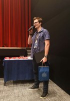 Osamnaest godina ljepote i svjetlosti poezije
