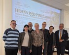 Hrana pod povećalom